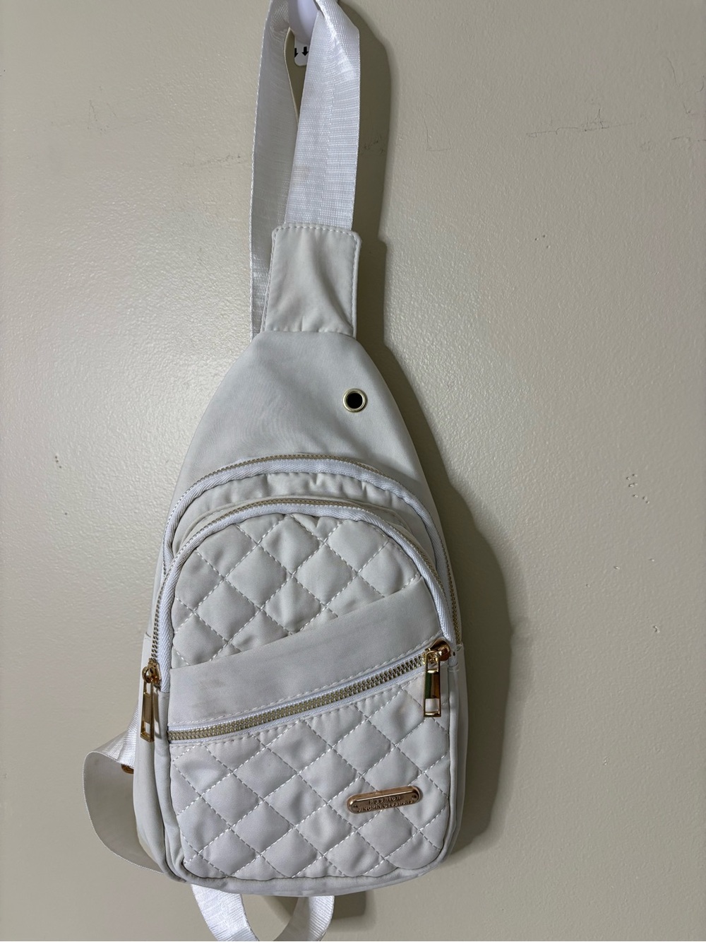 Quilted White Crossbody Sling Bag with Gold Hardware